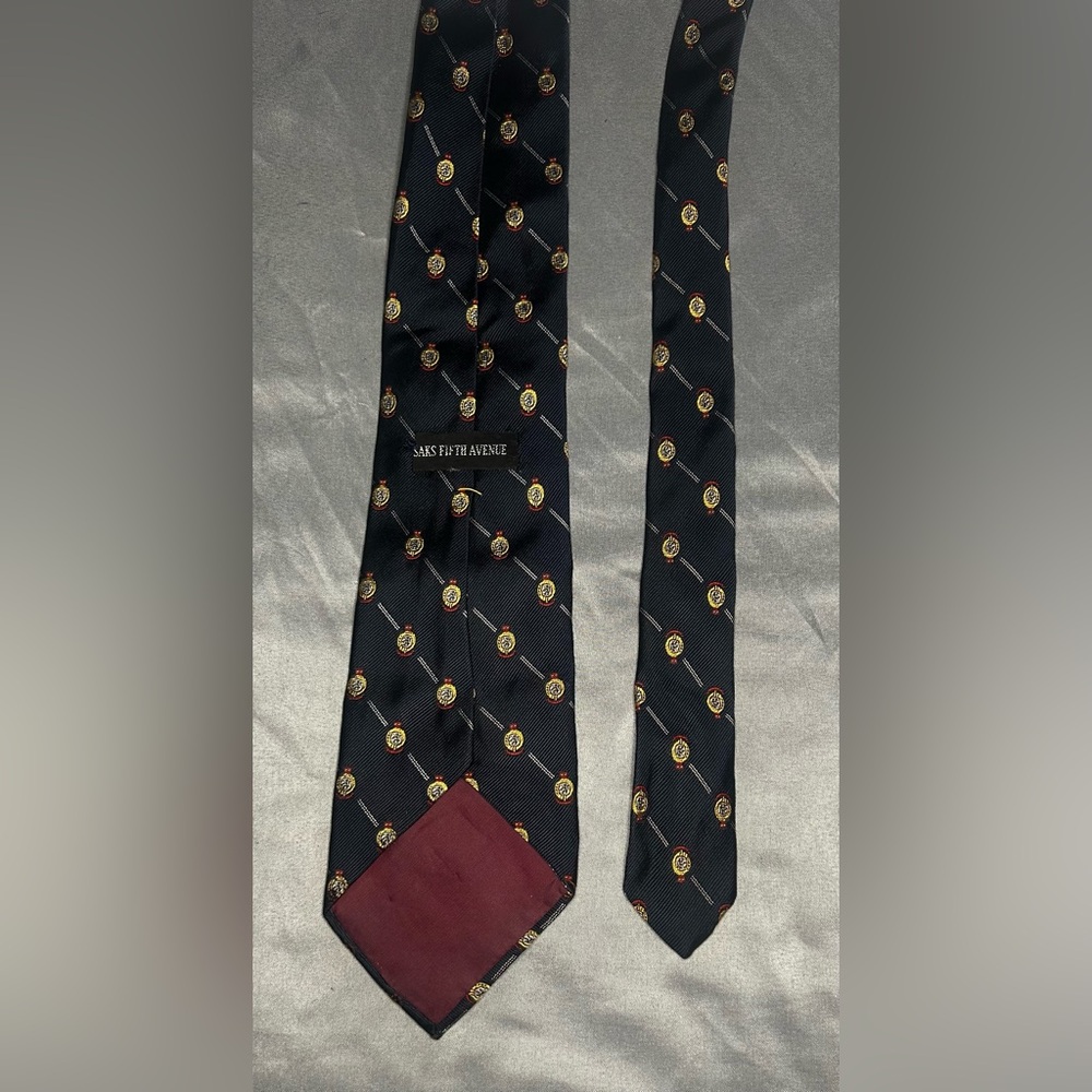 Men’s Saks Fifth Avenue Vintage 90s Blue Gold Striped Silk Designer Tie - Picture 3 of 3